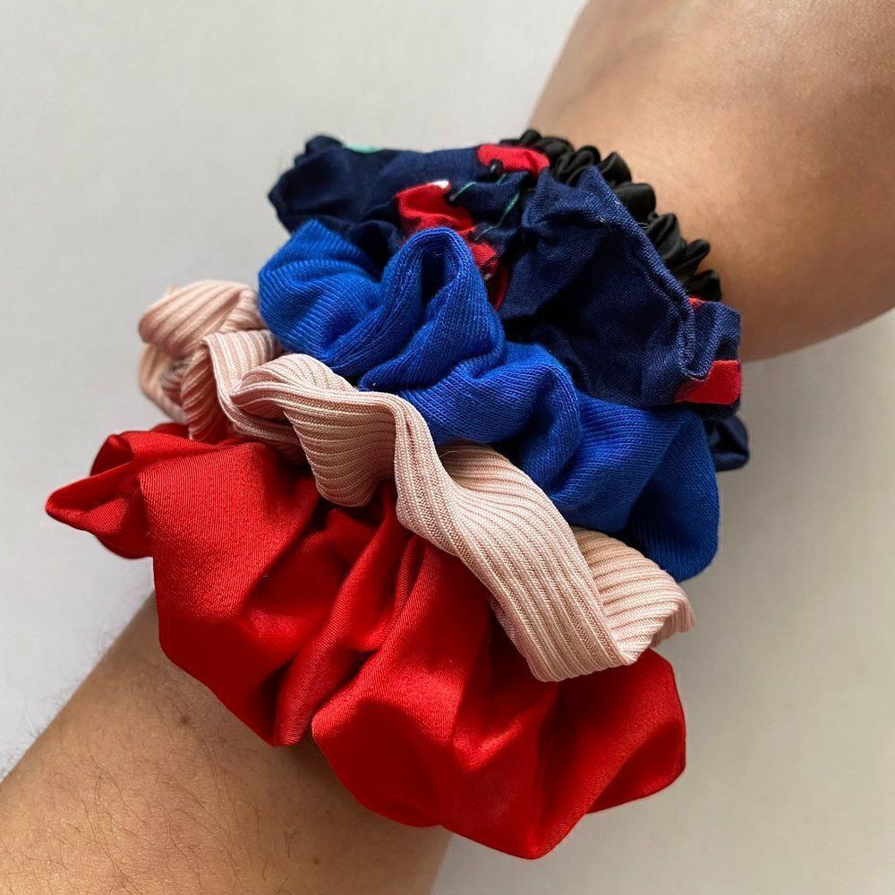 Set of 5 Scrunchies - Red Cherry